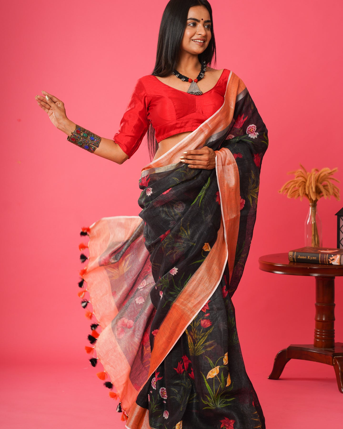 BLACK FLORAL LINEN SAREE