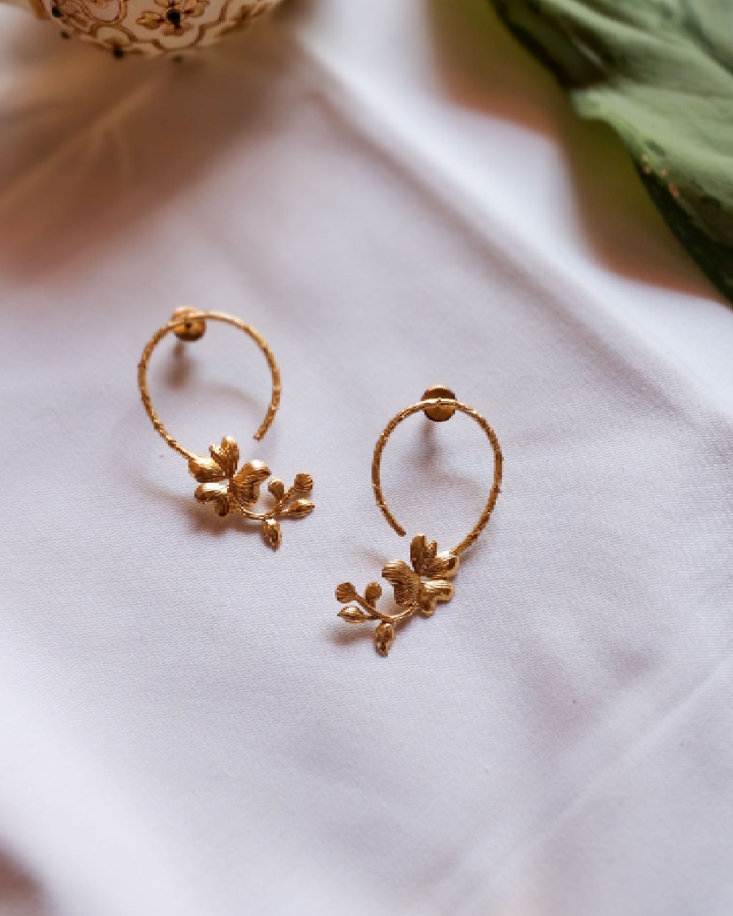 LEAF EARRINGS