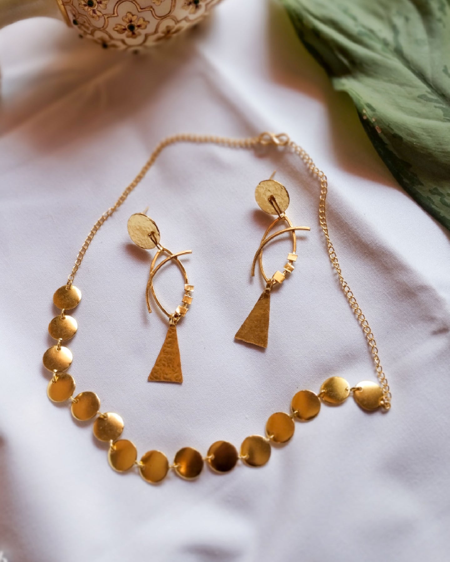 GOLD NECKLACE SET